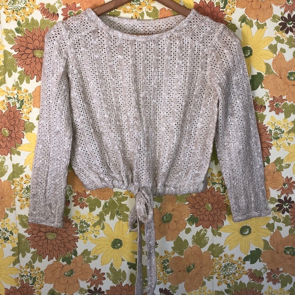 Tops - Vintage crop top sweater